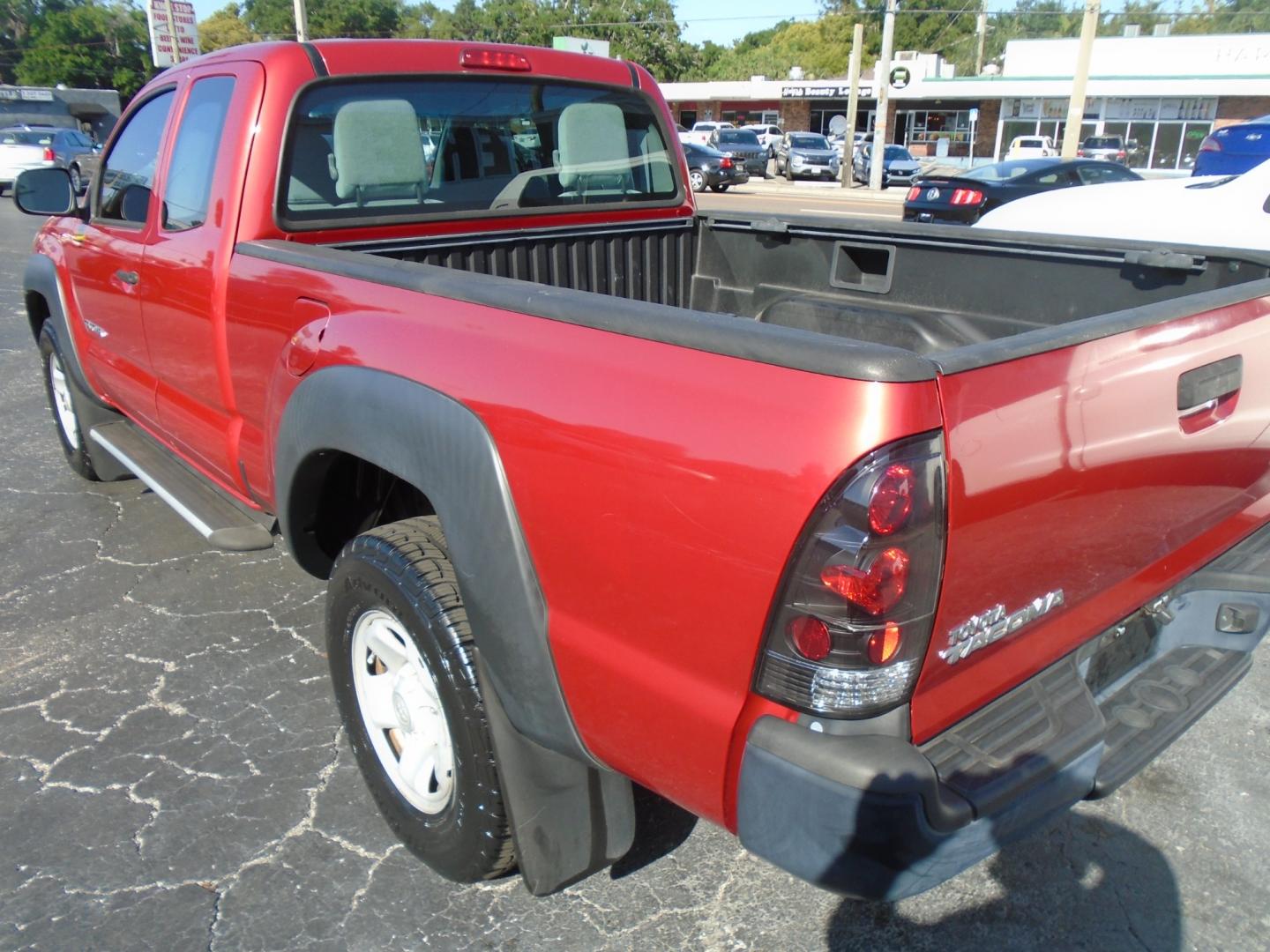 2011 Toyota Tacoma (5TFTX4GN1BX) , located at 6112 N Florida Avenue, Tampa, FL, 33604, (888) 521-5131, 27.954929, -82.459534 - Photo#4